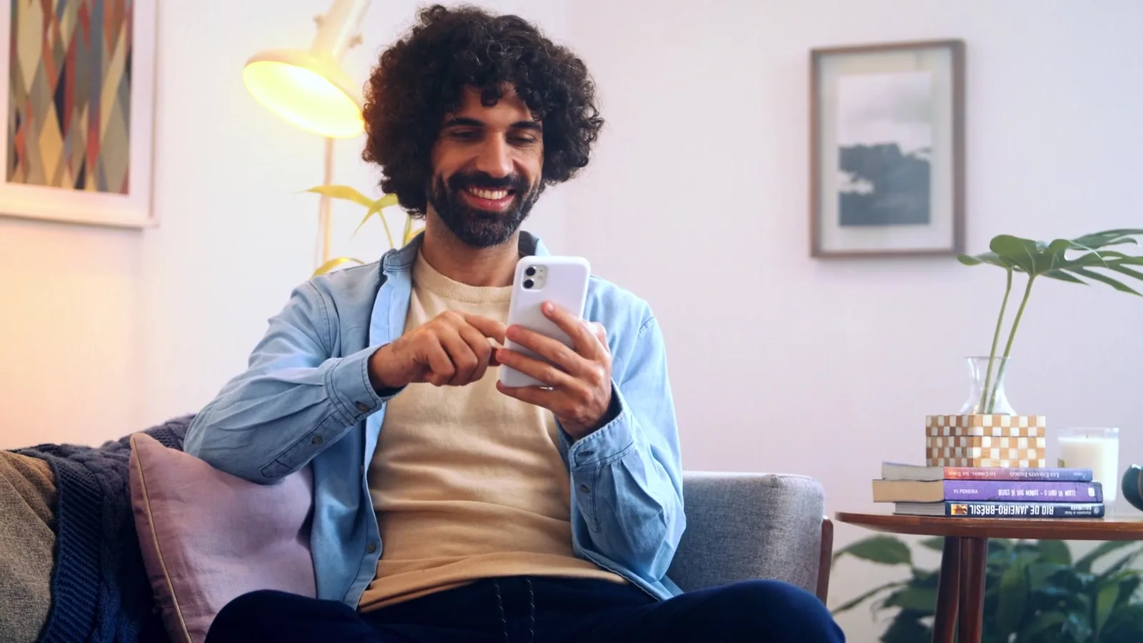 ESQUECEU A RAÇÃO DE NOVO? · FRAME DO FILME ORIGINAL